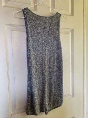 Sleeveless Heathered Gray Knit Tank top